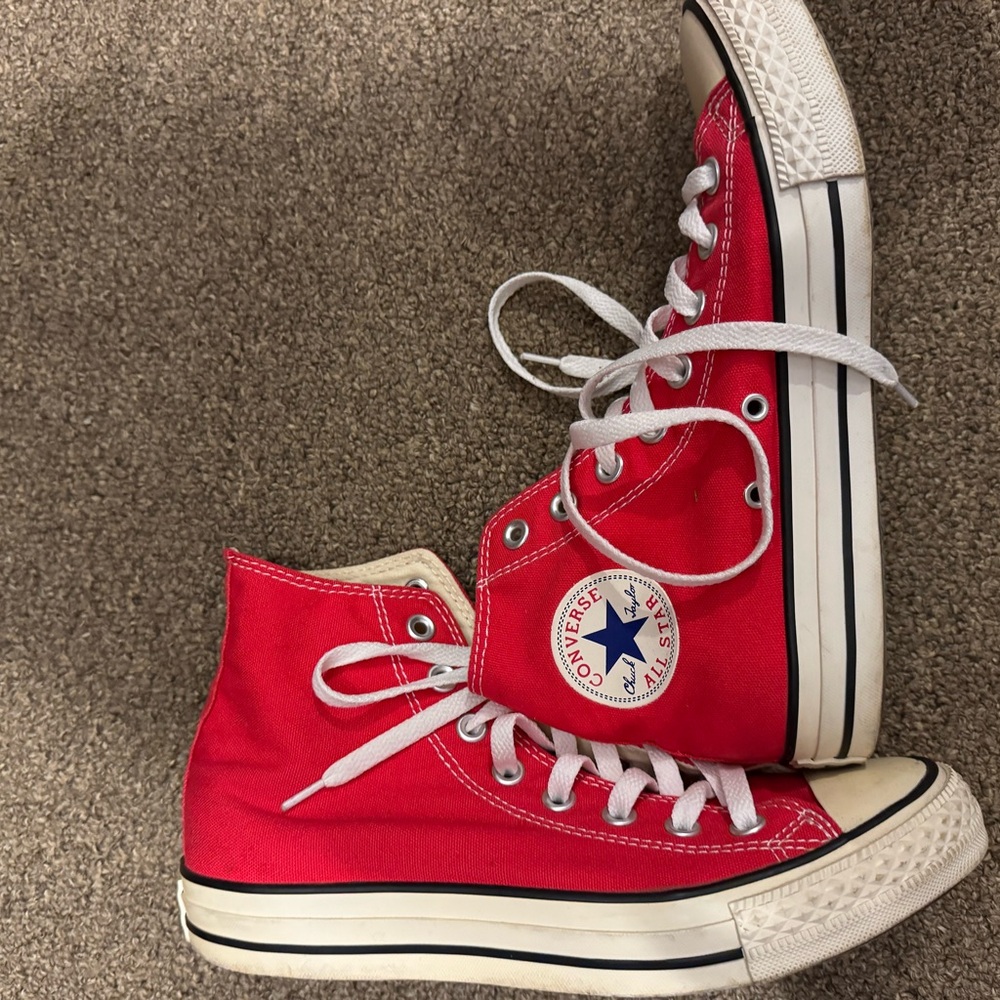 Converse Red High-Tops
